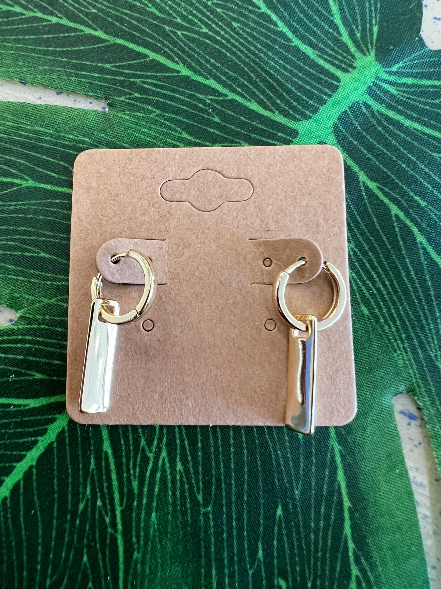 Tag Dangle Huggies