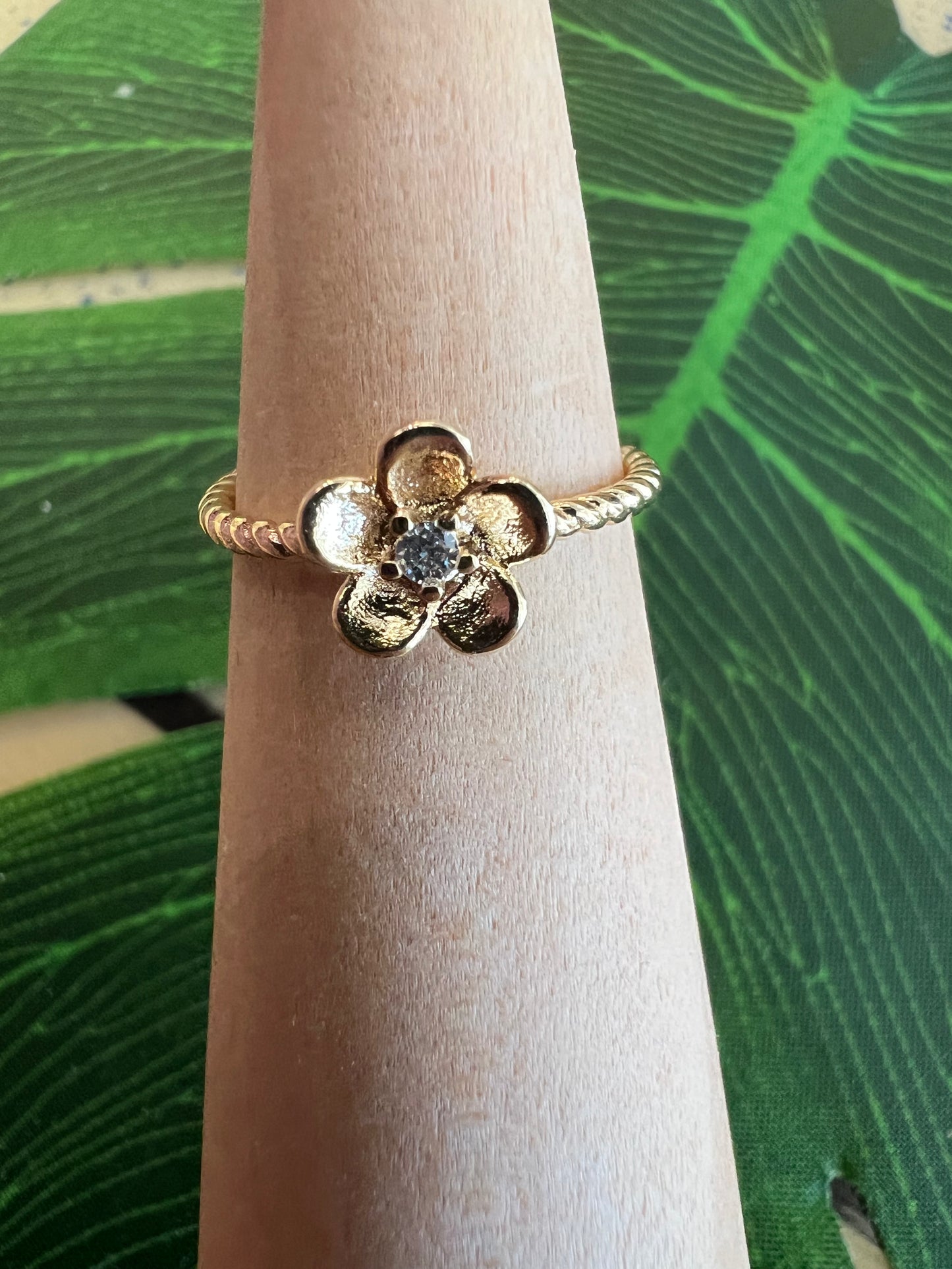 Gold Flower Twist Ring