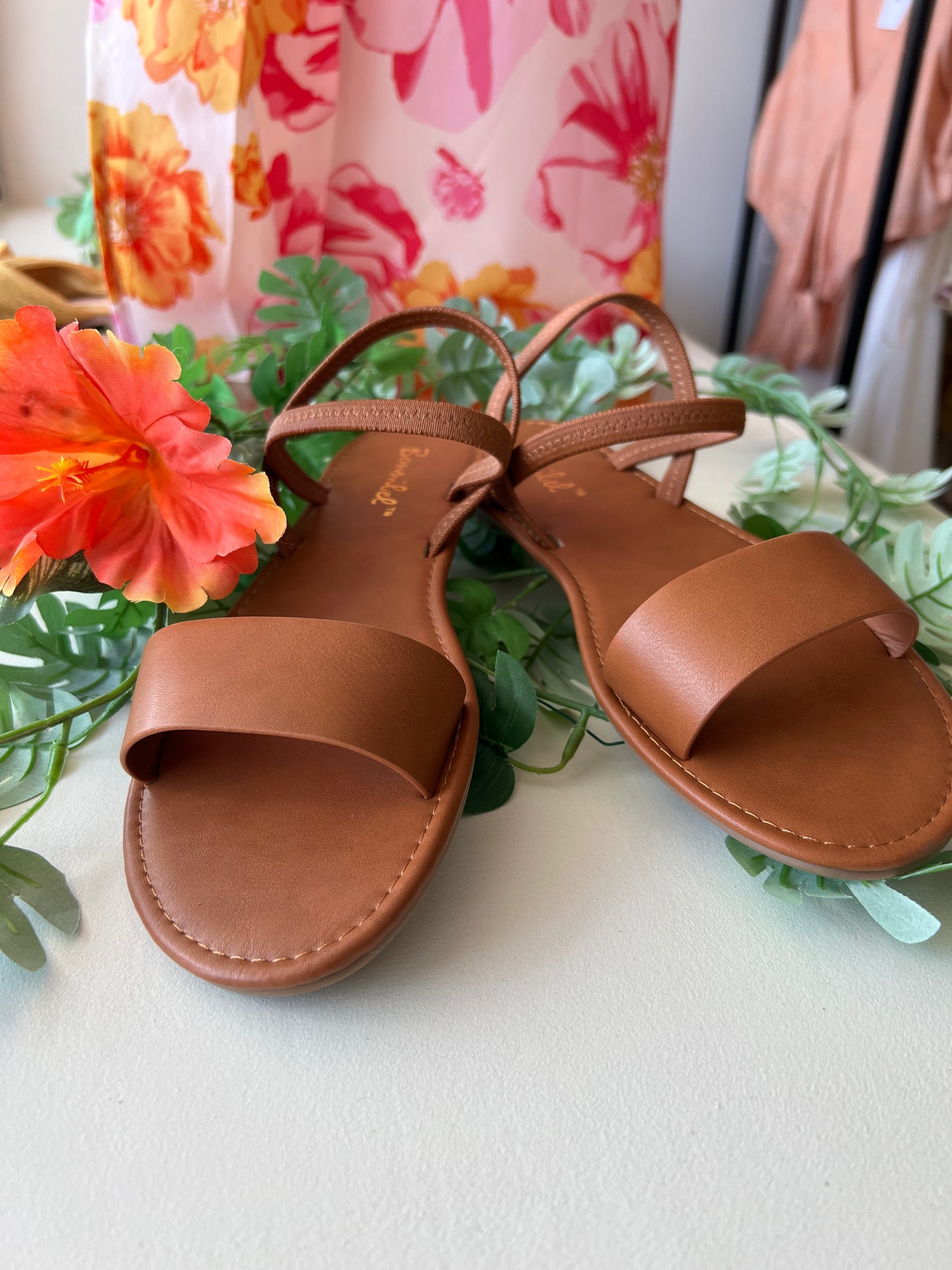 Etta Sandals