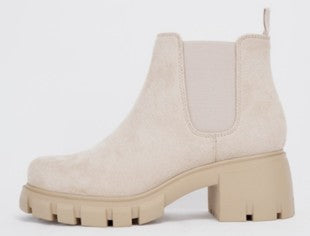 Beige Chelsea Boots