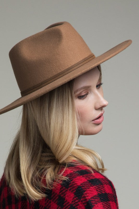 Andi Hat