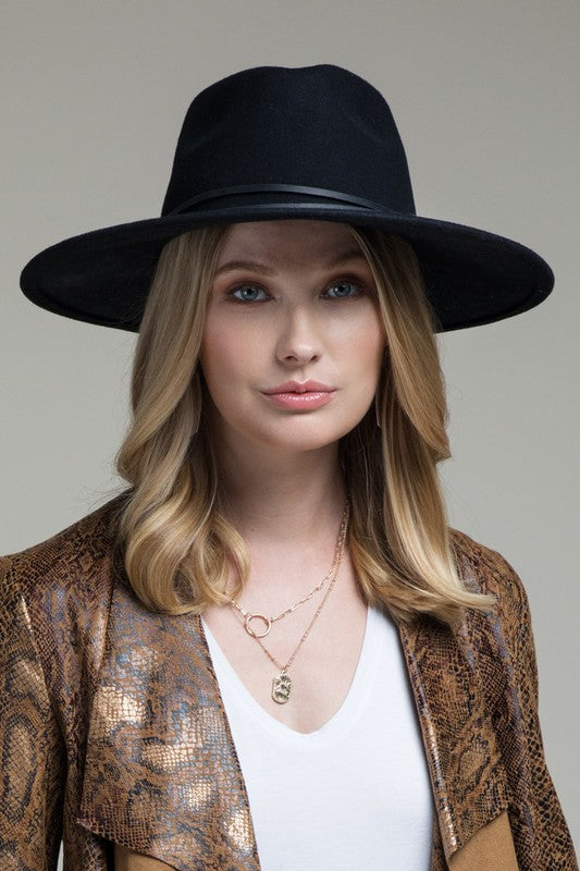 Andi Hat
